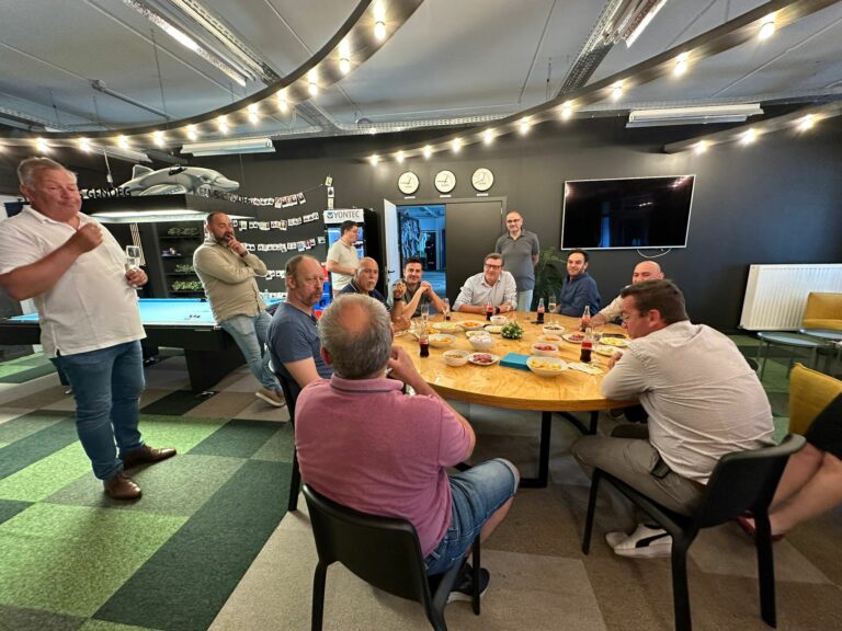 Yontec cafe, techniekers gezocht, elektromechaniekers, storingstechniekers regio limburg, techniekers gezocht, outsourcing techniekers