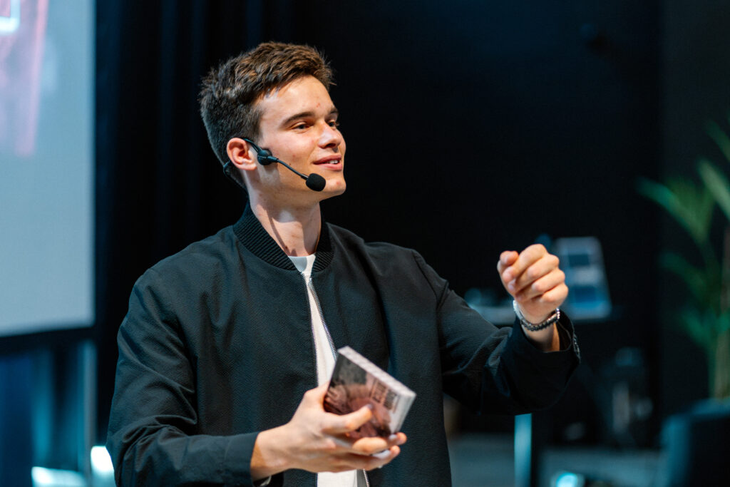 Yontec Next - Technische assets - Jonas De Bruyn